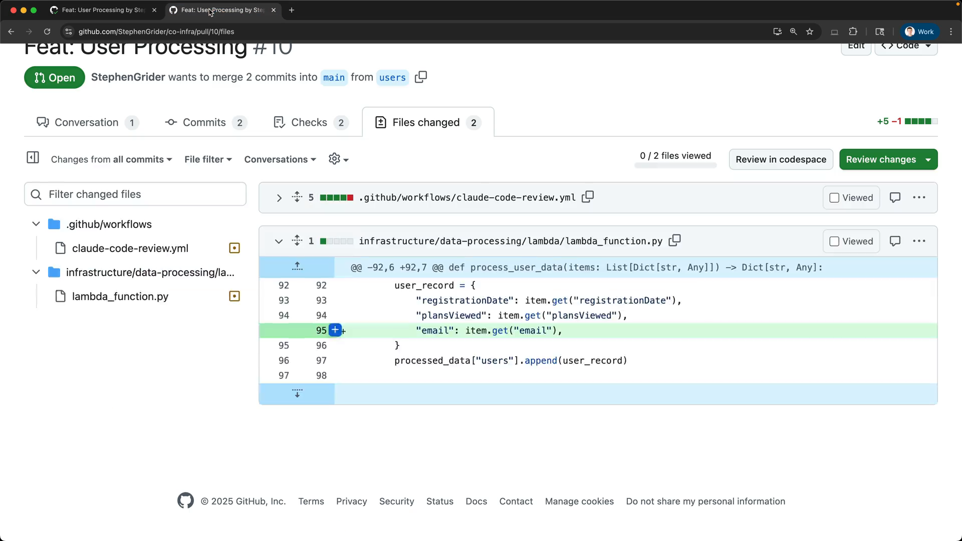 GitHub 풀 리퀘스트 페이지에서 lambda_function.py 파일의 코드 변경사항을 보여주는 스크린샷, 사용자 이메일을 처리하는 코드 라인이 녹색으로 강조되어 있습니다.